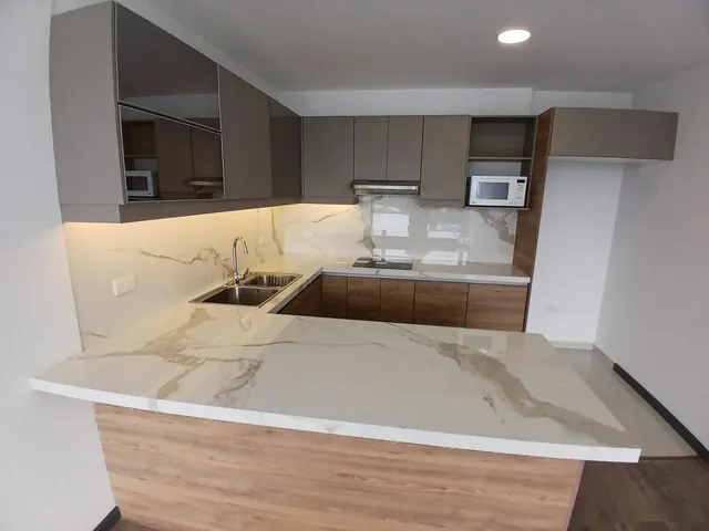 Venta Departamento Nuevo Sector Monteserrin / 1 Dormitorio / Espectacular Vista — imagen 2