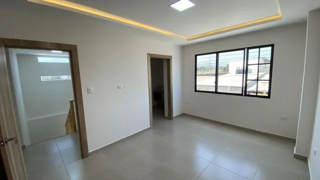 Casa de Venta en Manta Costa Azul, Manabí — imagen 4