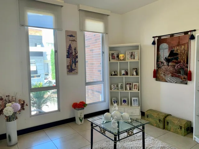 Casa de Venta Cumbaya San Juan Alto — imagen 2