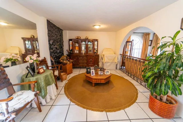 Casa Independiente con Terreno de 967 m² en Venta Sector La Merced Valle de Los Chillos — imagen 4