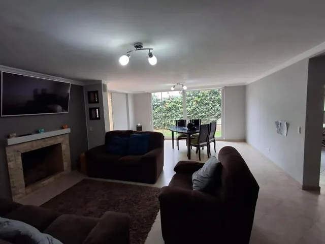 Venta - Casa - Grande - Norte - Quito - Capri 1 — imagen 4