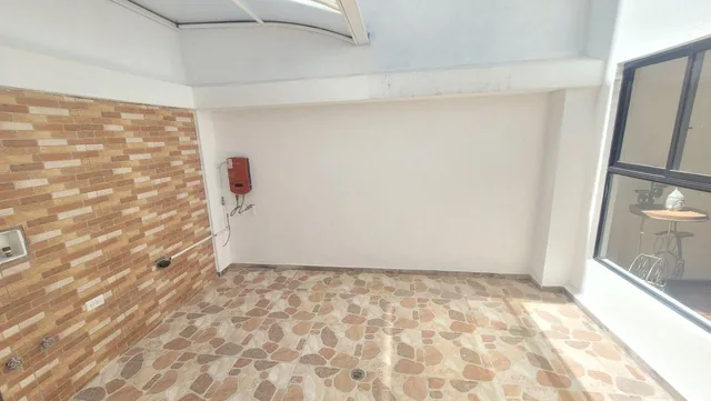 Casa en Venta en Solca con Suite Independiente | Conjunto Privado — imagen 2
