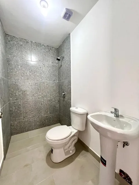 Mv - Sector Tumbaco, en Venta Casa 3d 1d en Pb, 92.78 m² Patio 10.03 m² — imagen 2