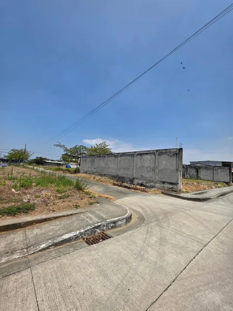 Vendo Terrenos en La Delicia, Samborondon, Guardiania 24/7, Guayas — imagen 5