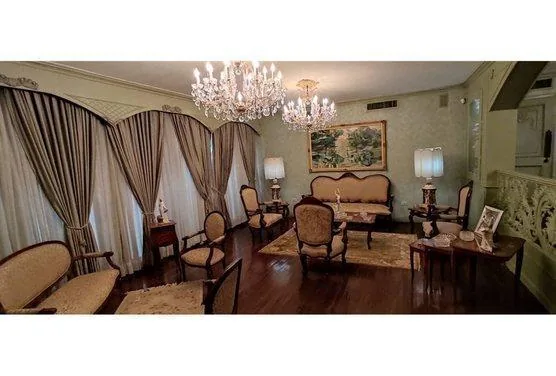Casa en Venta con 6 Habitaciones y 973 m² en Barrio Centenario, Guayas — imagen 5