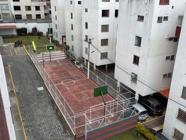 Venta Departamento 2 Dorm., Estudio, Parqueadero, Bodega — imagen 2