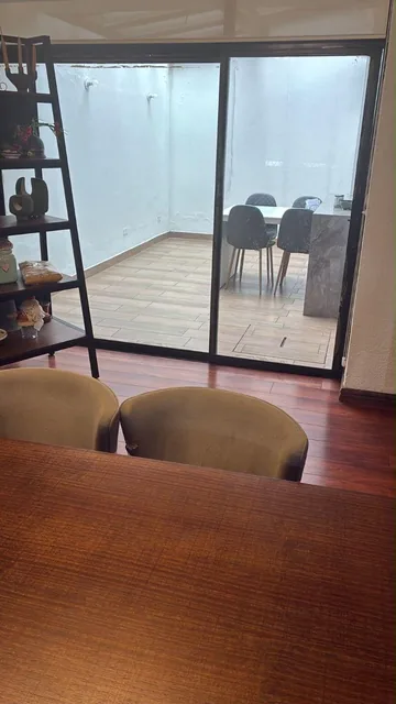 En Venta Casa Independiente 4 Dorm.: La Kennedy - Centronorte de Quito — imagen 4