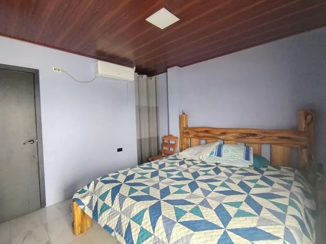 Casa Comercial Frente Al Mar de Venta en Crucita A/r, Manabí — imagen 2