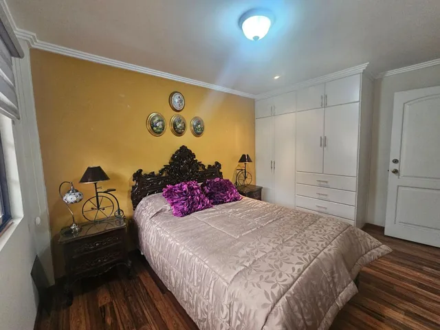 Rento o Vendo Bella Casa Amoblada en Rio Sol, Azuay — imagen 5
