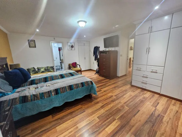 Rento o Vendo Bella Casa Amoblada en Rio Sol, Azuay — imagen 4