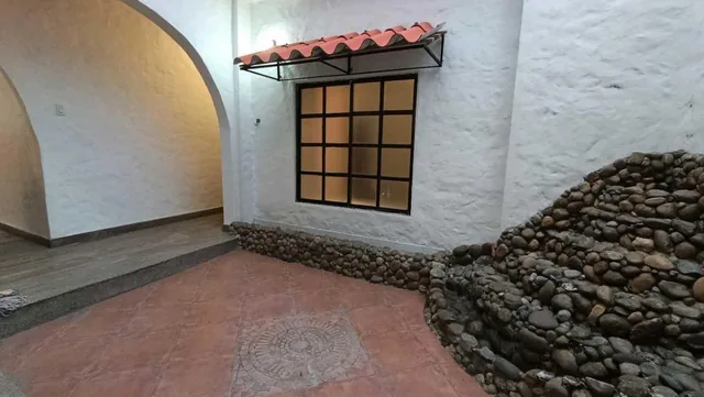 Barrio del Centenario Departamento Estilo Colonial en Venta, Guayas — imagen 3