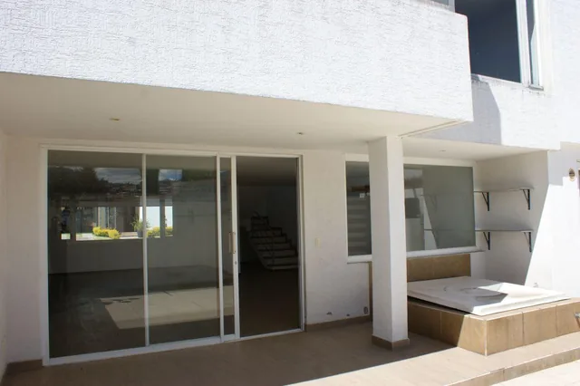 Renta - Norte - Quito - Armenia 1 - Conocoto - Casa Grande — imagen 2