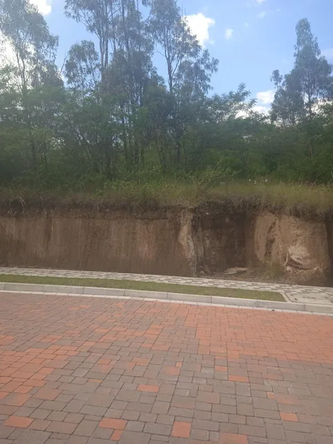 Hermoso Terreno en Urbanización de Lujo — imagen 2