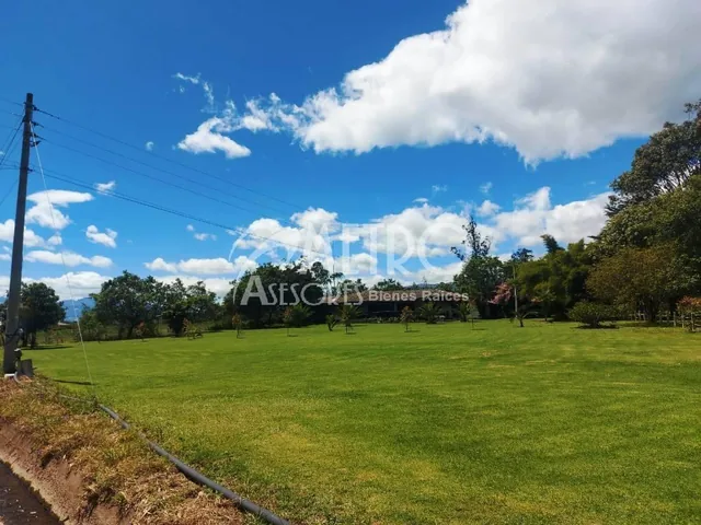 Terrenos de Venta 2.250 m² en Puembo — imagen 2