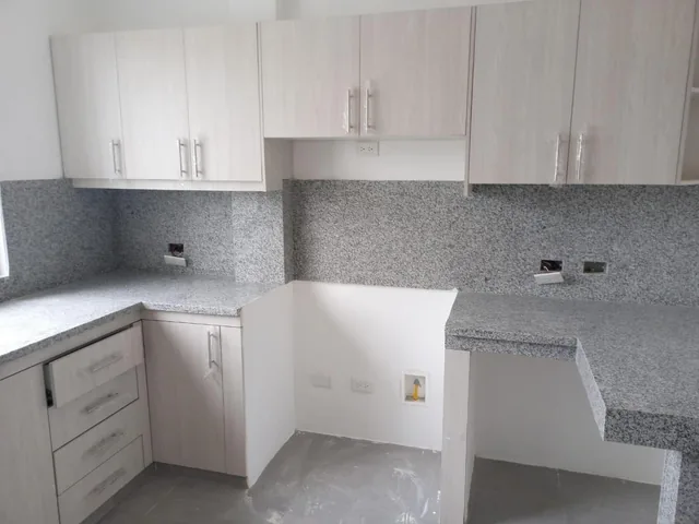 Casa por Estrenar de Venta en La Urbanización Portón Al Río de Vicrieel. Guayas — imagen 4