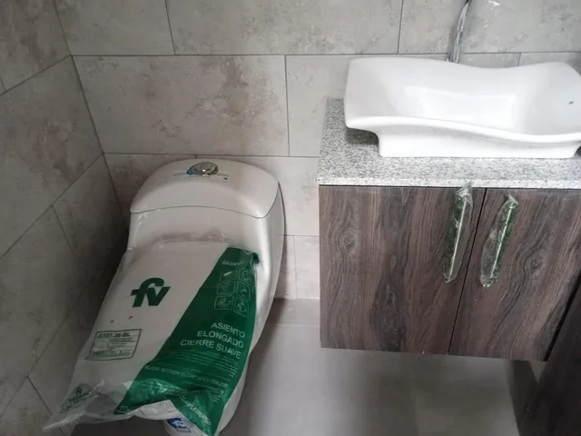 Casa por Estrenar de Venta en La Urbanización Portón Al Río de Vicrieel. Guayas — imagen 3