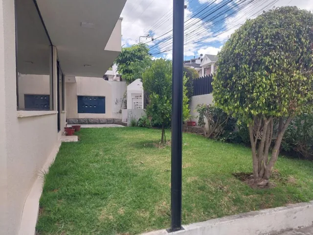 Vendo Departamento de 254 m² Amoblado Cuatro Dorm. Urb El Condado II Etapa — imagen 5
