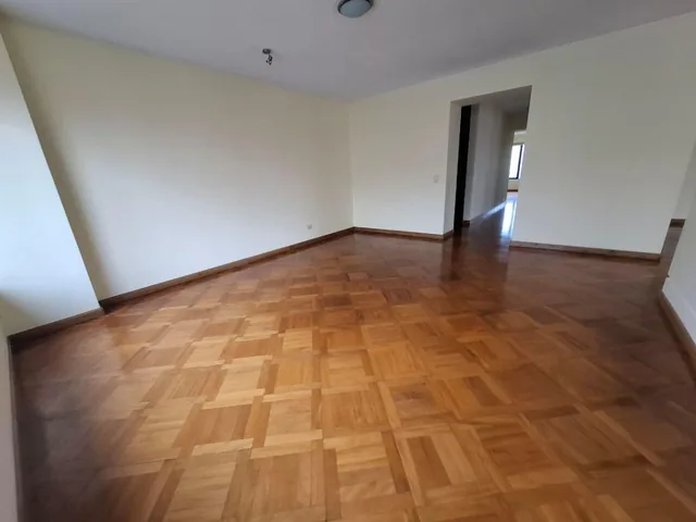 Rento / Vendo Departamento con Vista Espectacular – González Suárez — imagen 5