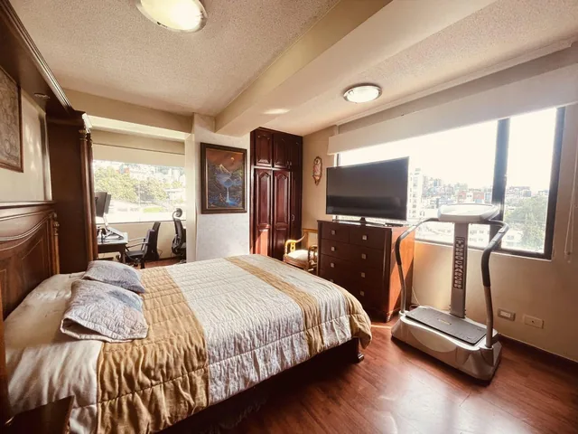 En Venta Amplio Departamento de 191 m² con Vista Privilegiada y en Una Zona Exclusiva — imagen 2