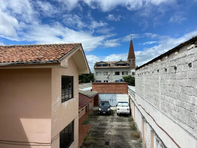 Casa Rentera, Sector Mercado 3 de Noviembre, Azuay — imagen 3