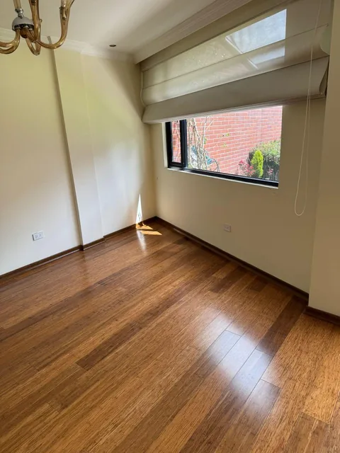 Departamento 3 Dorm. con 100 m de Patios - Jardines del Batan — imagen 2