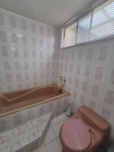Venta Casa Rentera con 2 Locales Comerciales – Sector El Morlán Quito — imagen 4