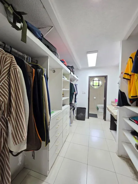Samborondón Km 2.5 Urb El Alamo Amplia Casa en Venta, Guayas — imagen 4