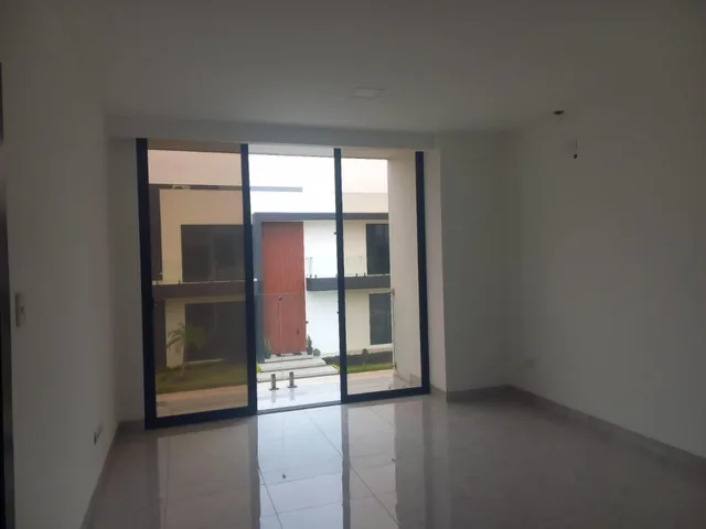 Casa de Venta en La Urbanización Portón Al Río de Vicrieel, 3 Dorm.. Guayas — imagen 2