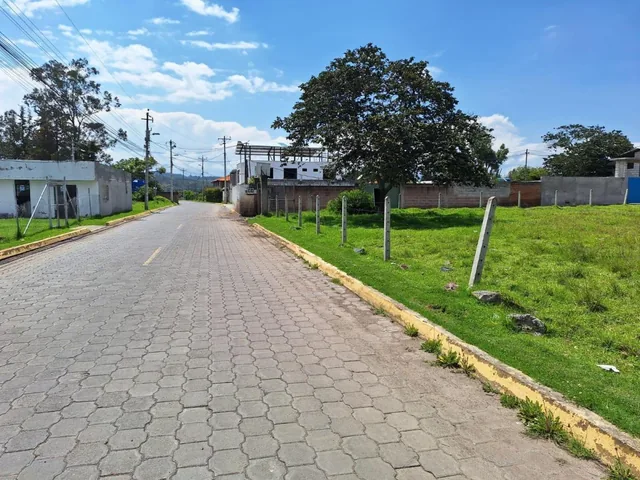 Venta Dos Terrenos Pifo, Itulcachi, Plano, Esquinero 2150 m² — imagen 5