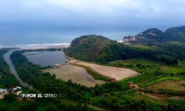 Hermoso Terreno Primera Linea del Mar Canoa 15hc Narias, Manabí — imagen 4