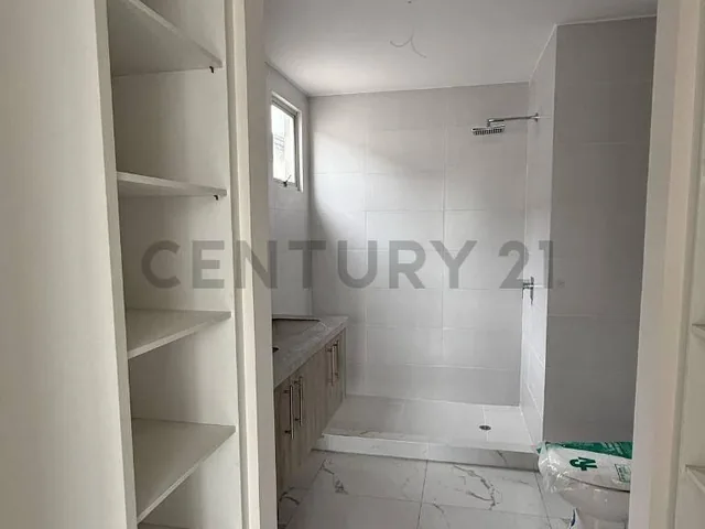 Venta de Casa por Estrenar en Millenium Village, Guayas — imagen 3