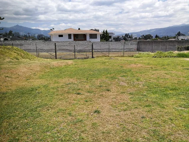 Venta Terreno 3 Has, Valle de Los Chillos, Sector Playa Chica — imagen 4