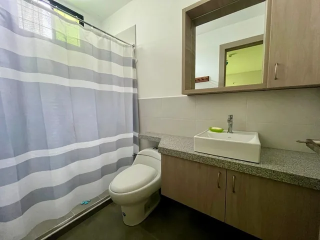 6622. Ceibos - Calle Abierta, Vendo Departamento 2 Dorm. $110.000. Guayas — imagen 3