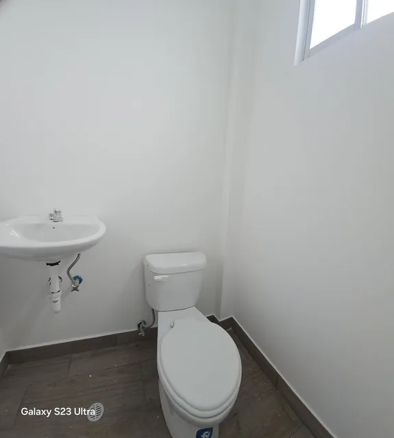 Vendo Casa por Estrenar en Conjunto Privado Conocoto, Aplica Crédito con Tasa del 4.9% — imagen 3