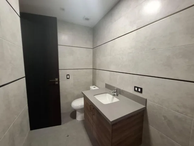 Departamento de 156 m², 3 Habitaciones en Venta Sector González Suárez — imagen 4