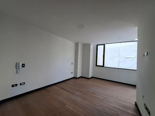 Departamento de 156 m², 3 Habitaciones en Venta Sector González Suárez — imagen 2