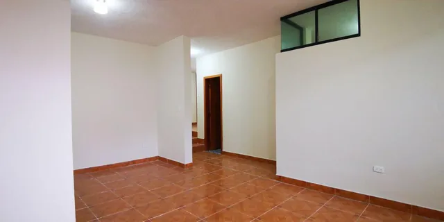 - Casa Independiente + Estudio en Venta | 109 m² | Sector Monserrate – Vía a Conocoto - — imagen 3