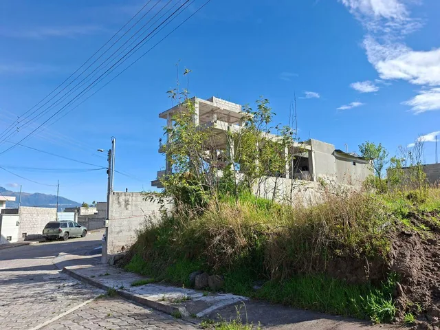 Terrenos Desde 300 m² con Servicios Completos y Biess | a 4 Minutos del Colibrí — imagen 4