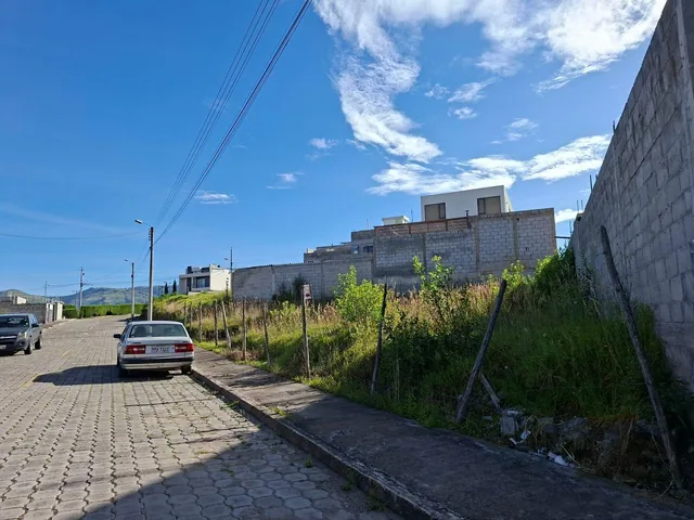Terrenos Desde 300 m² con Servicios Completos y Biess | a 4 Minutos del Colibrí — imagen 2