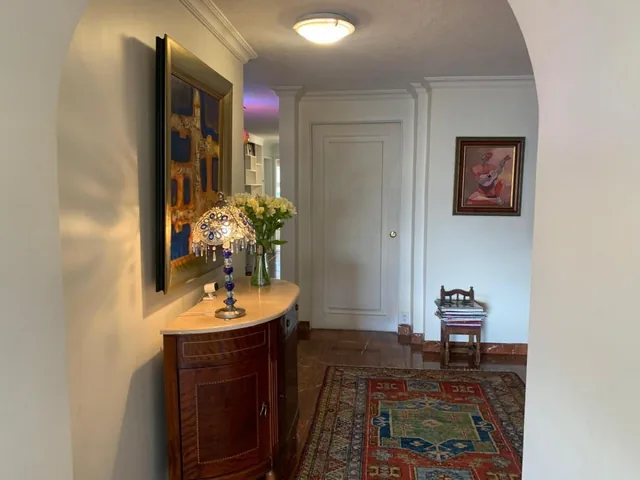 Vendo y Arriendo Dep González Suárez 200 m² $250.000 y $1.500 — imagen 5