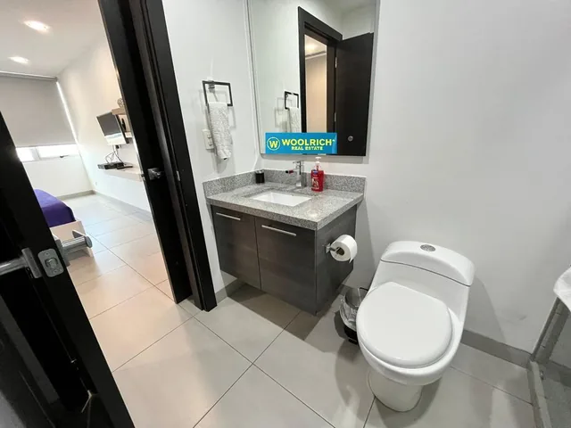 Vendo Hermosa Suite Amoblada en Edificio Quo, Parqueo, 65 m², Guayas — imagen 5