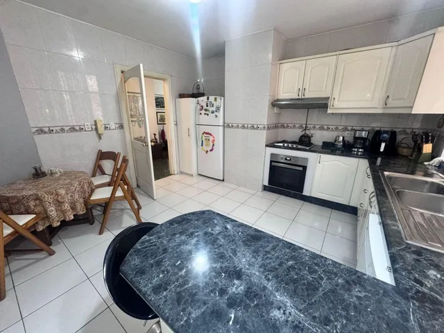 Venta de Departamento de 3 Dorm. Sector República del Salvador — imagen 3