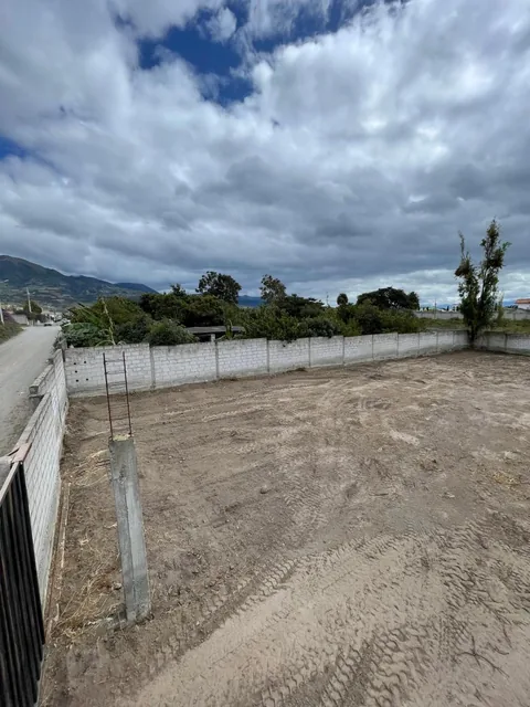 Terreno de 1330 m² con Cerramiento en Venta Cotacachi, Imbabura — imagen 3