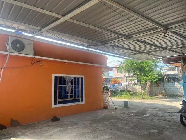 Se Vende Terreno Esquinero de 2 Frentes, con Casa, El Oro — imagen 2
