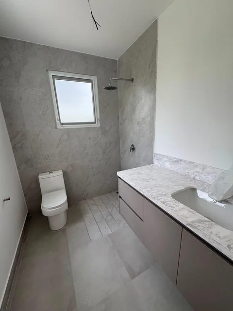 Aires Norte Casa de 255 m² con 4 Dorm. en Venta en Samborondón, Guayas — imagen 4