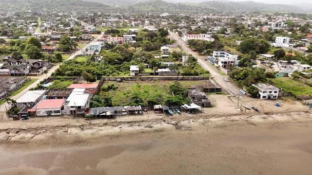 Terreno en Venta - Atacames / Frente Al Mar - J. Delgado — imagen 5