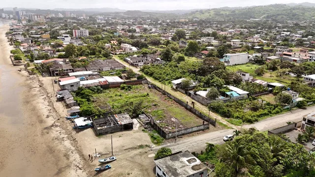 Terreno en Venta - Atacames / Frente Al Mar - J. Delgado — imagen 3