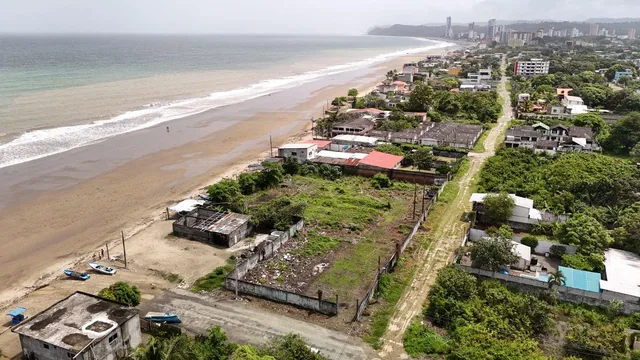 Terreno en Venta - Atacames / Frente Al Mar - J. Delgado — imagen 2