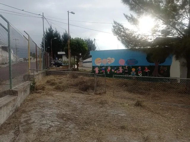 Se Vende Casa en Carcelén. Dos Frentes, Ideal Para Negocios, Cerca a Colegios. Provincia de Pichincha — imagen 4