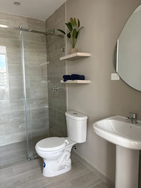 Departamento de 88 m² con 3 Dorm. en Venta centro Norte Century Plazza. Provincia de Pichincha — imagen 5